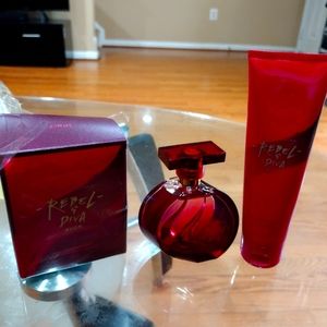 Perfum Far Away Rebel & Diva